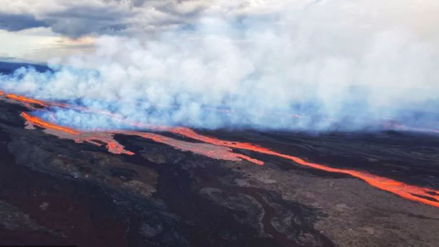 পৃথিবীর সর্ববৃহৎ সক্রিয় অগ্নিগিরি : ৪০ বছর পর অগ্ন্যুৎপাত