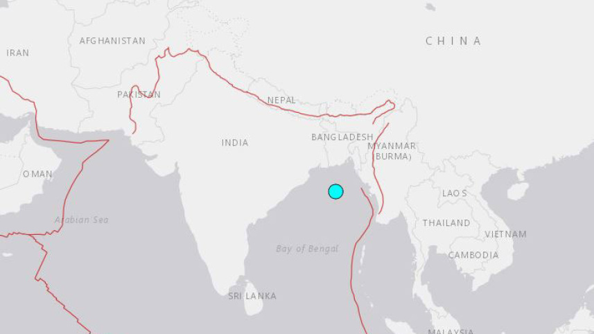 দেশে ভূমিকম্প : ঢাকাসহ দেশের কয়েকটি স্থানে ৫.২ মাত্রার ভূমিকম্প হয়েছে।