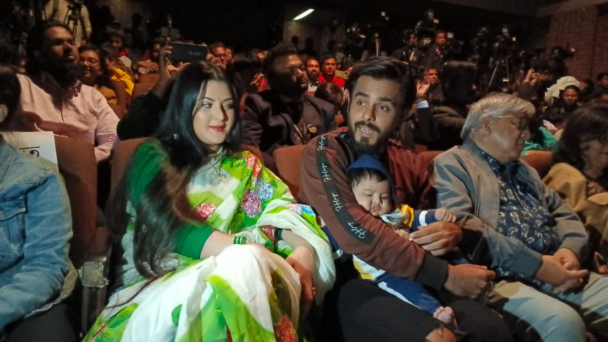 শুটিংয়ে পরীমনি-সিয়ামের সন্তান ছিল না, মুক্তির সময় ২ সন্তান .jpg