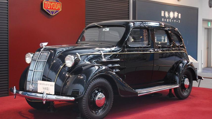 1024px-1936_toyoda_model_aa_03.jpg
