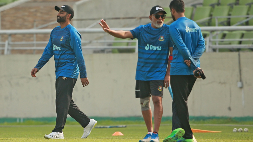 Tamim Iqbal Chandika Hathurusingha & Shakib Al Hasan