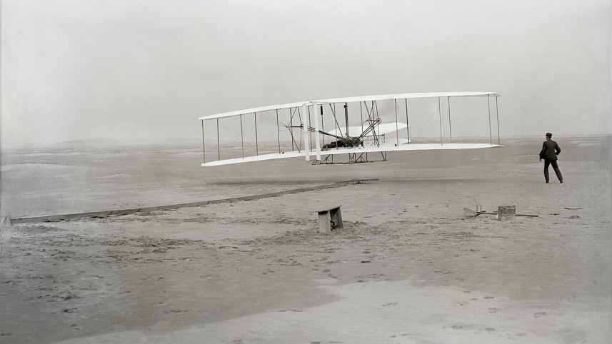 1280px-wright_first_flight_1903dec17_full_restore_115.jpg