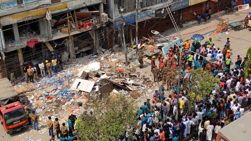 গুলিস্তান বিস্ফোরণ.jpg