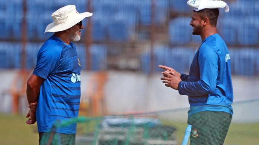 Chandika Hathurusingha & Shakib Al Hasan