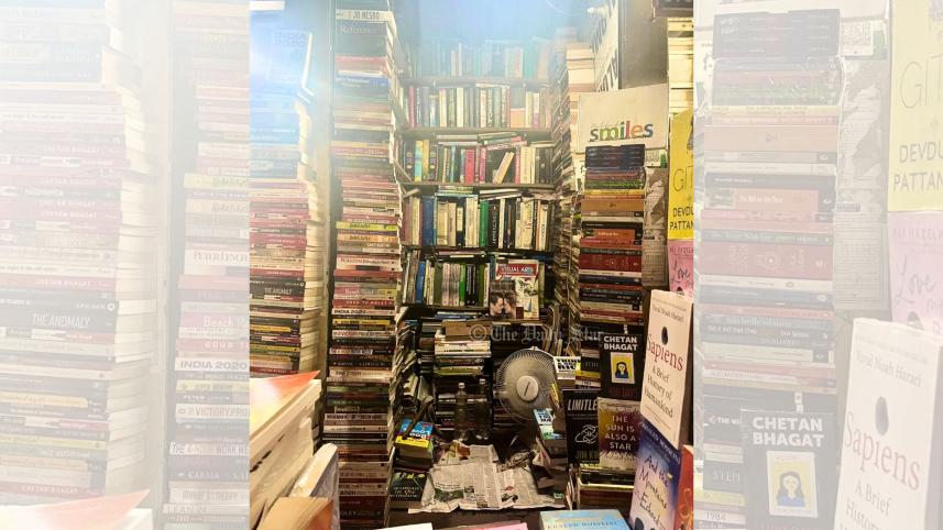 কলেজ স্ট্রিট.jpg