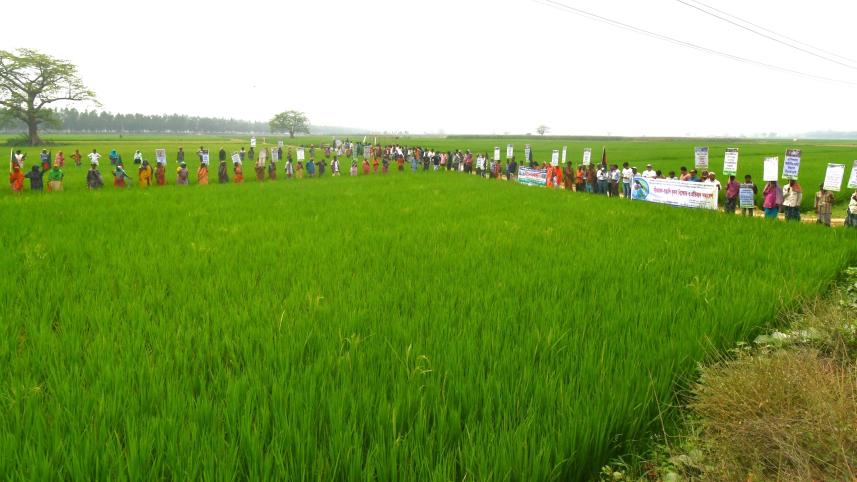 কৃষি জমিতে সেচের জন্য বিদ্যুৎ সংযোগের দাবিতে বিক্ষোভ ও প্রতিবাদ সমাবেশ