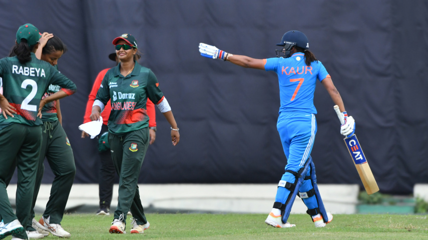 harmanpreet_kaur_03.jpg