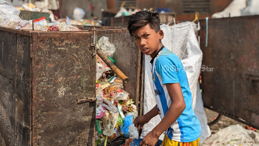 ডেঙ্গুর বেশি ঝুঁকিতে পথশিশুরা