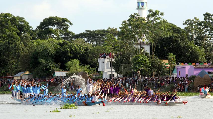 brahmanbaria_boat_race_photo_4.jpg