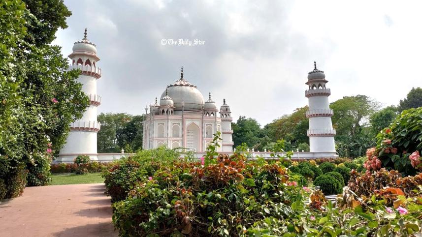 বাংলার তাজমহল.jpg