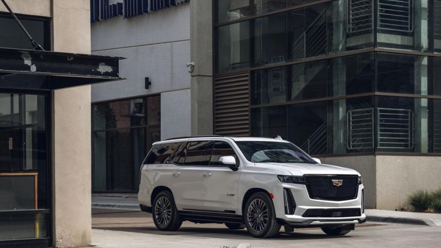 2023-cadillac-escalade-v-102-1660134617.jpg