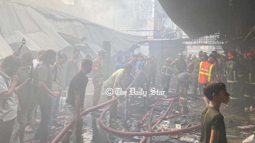 কৃষি মার্কেটে আগুন