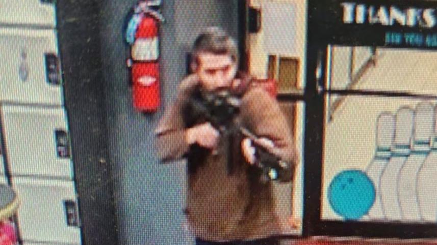 যুক্তরাষ্ট্রে গুলি.jpg