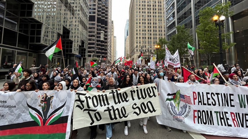 শিকাগো অঙ্গরাজ্যে গাজায় যুদ্ধবিরতির আহ্বান জানিয়ে আয়োজিত বিক্ষোভ। ছবি: রয়টার্স