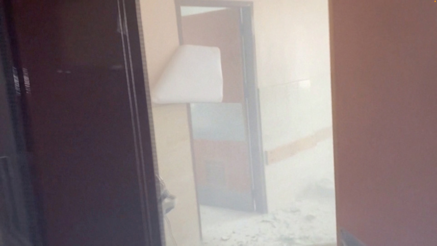 ইসরায়েলি অভিযানে প্রচুর ক্ষয়ক্ষতির শিকার হয়েছে আল-শিফা হাসপাতাল। ছবি: রয়টার্স