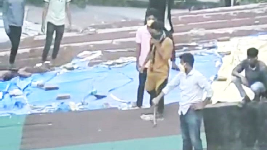 মার্কেট দখল