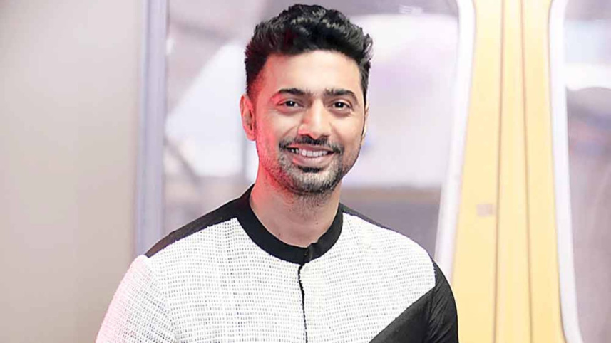 চিত্রনায়ক দেব