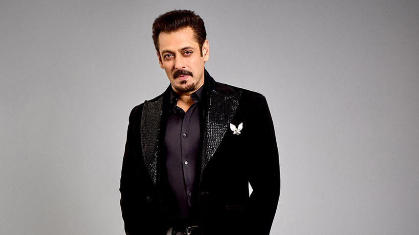 স্বরূপে ফিরবেন সালমান: জন্মদিনে বলিউড বিশ্লেষকদের প্রত্যাশা