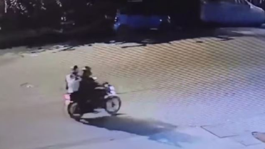 সালমানের বাড়ির সামনে গুলি ছুড়ে পালিয়ে যাচ্ছে লরেন্স বিষ্ণোই গ্যাংয়ের দুই সদস্য। ছবি: স্টেটসম্যান