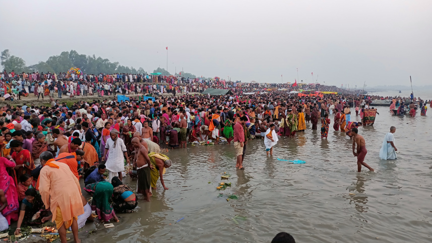 kurigram_holy_bathing-01.jpg