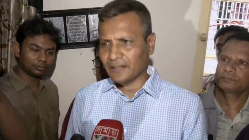 কদমতলীতে জাল টাকার কারখানায় ডিবির অভিযান, মূলহোতা আটক