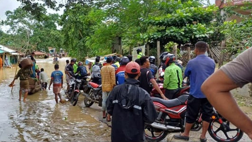 খাগড়াছড়ির পথে সাজেকে আটকা পড়া ৭ শতাধিক পর্যটক