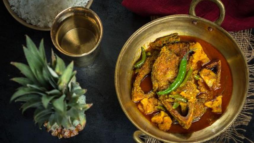 আনারস দিয়ে ইলিশ