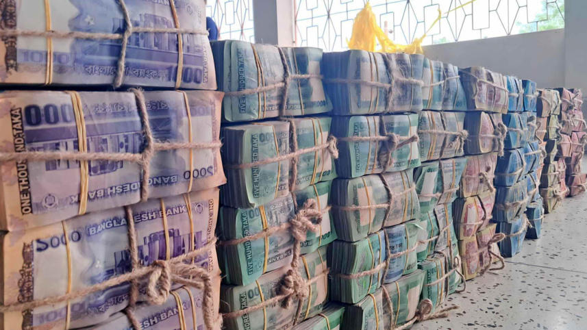 পাগলা মসজিদের দানবাক্সে মিললো ৭ কোটি ২২ লাখ টাকা