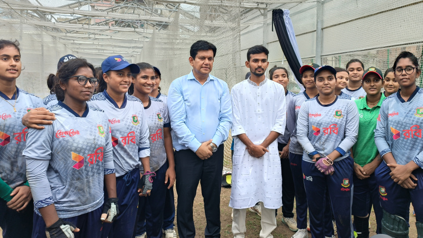 youth and sports advisor asif mahmud and tamim iqbal
