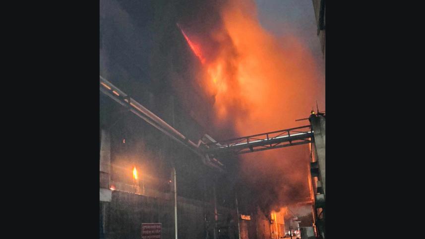 fire_at_narayanganj.jpg