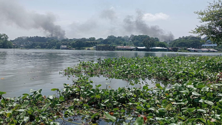 এবার রাঙ্গামাটিতে দুপক্ষের সংঘর্ষের পর বাড়িঘরে আগুন, পৌর এলাকায় ১৪৪ ধারা