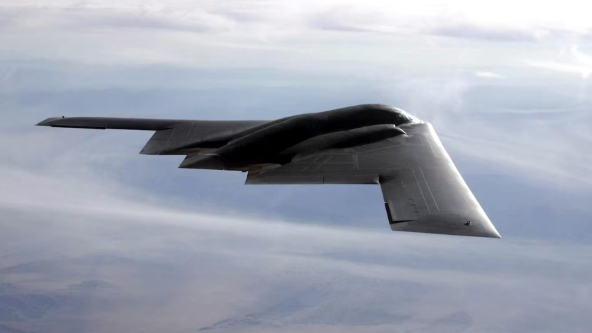 মার্কিন বি-২ স্পিরিট বোমারু বিমান। ফাইল ছবি: মার্কিন বিমানবাহিনীর ওয়েবসাইট থেকে সংগৃহীত