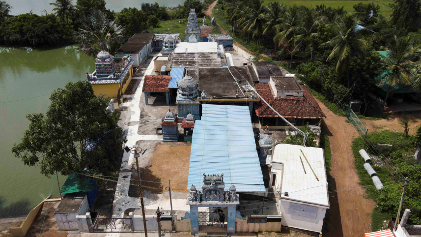 ড্রোন থেকে নেওয়া থুলাসেন্দ্রাপুরম গ্রামের ছবি। ছবি: রয়টার্স