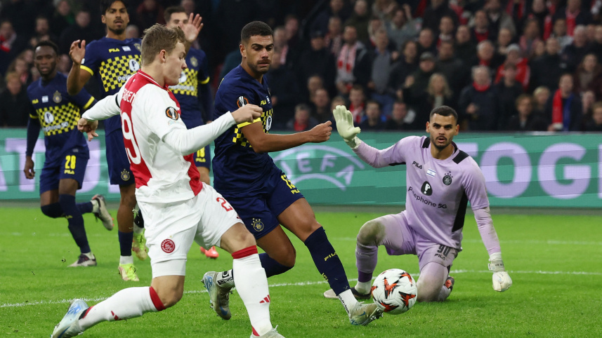 অ্যাজাক্স আমস্টারডাম ও মাক্কাবি তেল আবিবের মধ্যে খেলার দৃশ্য। ছবি: রয়টার্স