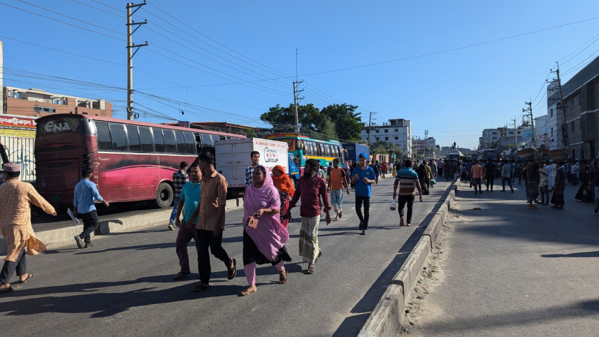 traffic_due_to_garments_workers_protest.jpg
