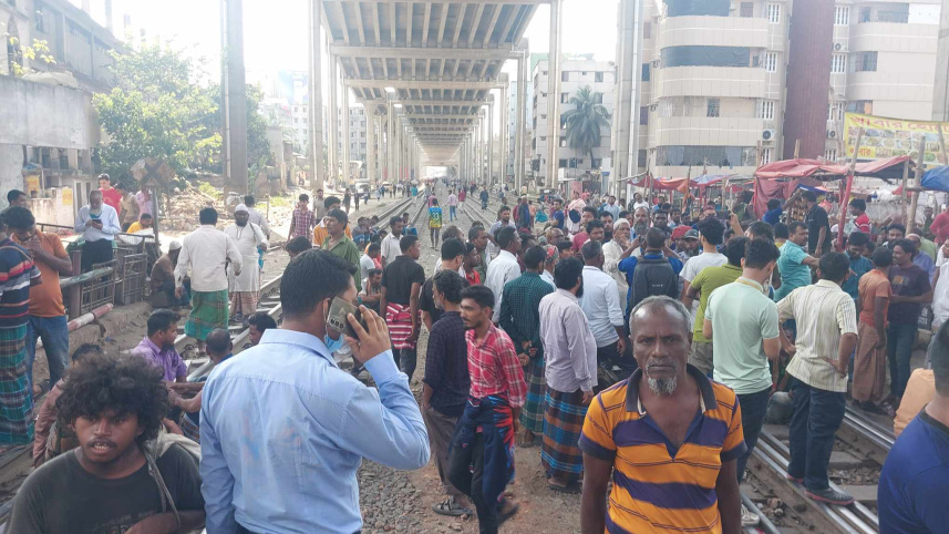 mohakhali_rail_blockade.jpg