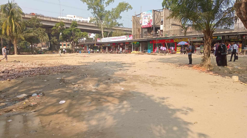 চট্টগ্রামের প্রাণকেন্দ্রে অবস্থিত পার্ক বিপ্লব উদ্যান