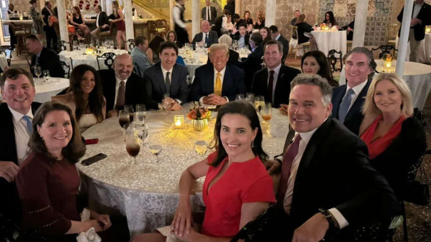 নভেম্বরের শেষে মার-আ-লাগোয় নৈশভোজে অংশ নেন ট্রুডো ও ট্রাম্পসহ দুই দেশের বেশ কয়েকজন সরকারি কর্মকর্তা। ছবি: এক্স থেকে সংগৃহীত