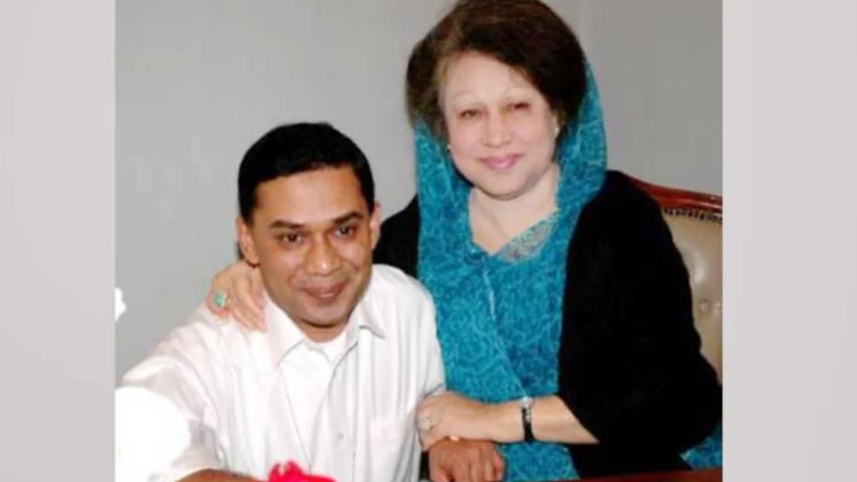 খালেদা জিয়া ও তার বড় ছেলে তারেক। ফাইল ছবি: সংগৃহীত