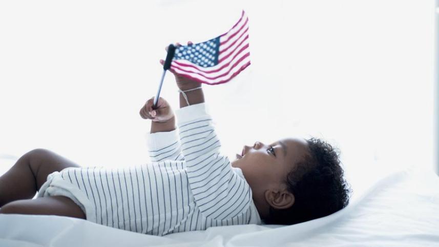 জন্মসূত্রে নাগরিকত্ব বাতিলের নির্বাহী আদেশে সই করেছেন ট্রাম্প। প্রতীকী ছবি: সংগৃহীত