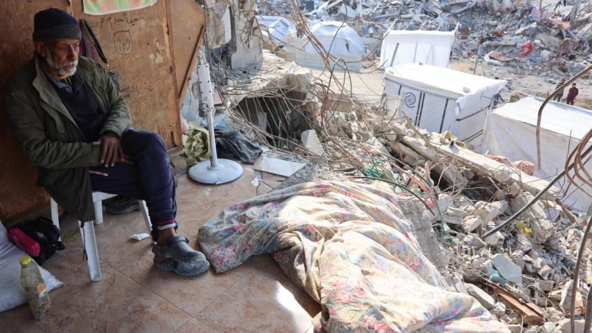 উত্তর গাজার জাবালিয়া এলাকা ১৫ মাসের যুদ্ধে ধ্বংসযজ্ঞে পরিণত হয়েছে। ছবি: এএফপি