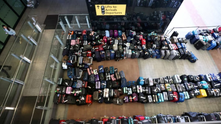 বিশ্বের ব্যস্ততম বিমানবন্দরের অন্যতম হিথ্রো। ফাইল ছবি: রয়টার্স