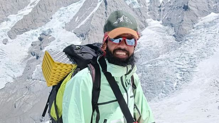 অন্নপূর্ণা–১ অভিযানে এভারেস্টজয়ী পর্বতারোহী বাবর আলীছবি: মাকালু অ্যাডভেঞ্চারের ফেসবুক পেজ থেকে নেওয়া
