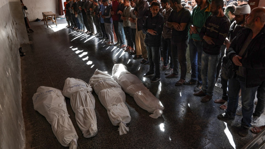 গাজা সিটিতে ইসরায়েলি হামলায় নিহত ফিলিস্তিনিদের মরদেহ। ফাইল ছবি: এএফপি