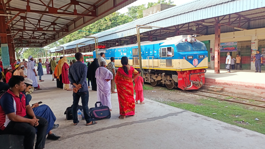 lalmonirhat_train_services-01.jpg