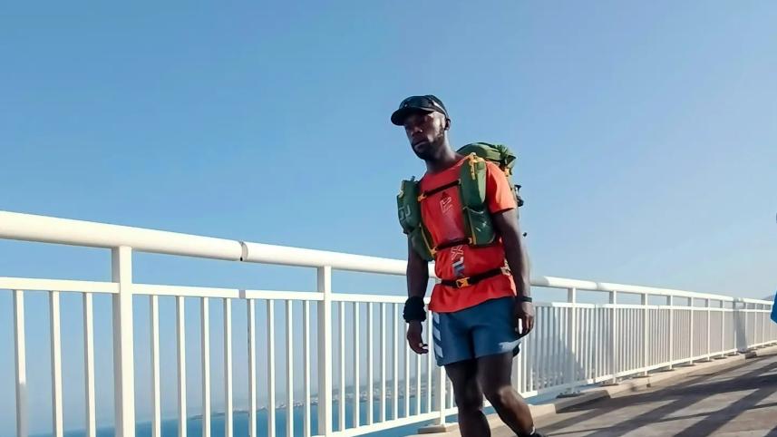 গ্রীসে ম্যারাথনে উগান্ডার অ্যাথলেট ডিও কাটো। ছবি: সংগৃহীত