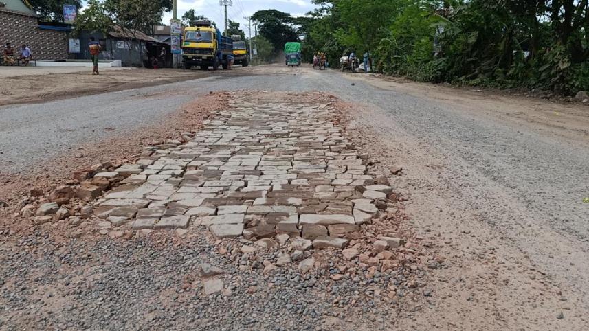 pabna_sorry_road_photo-8-01.jpg