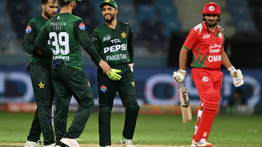 Pakistan's team player celebrates 