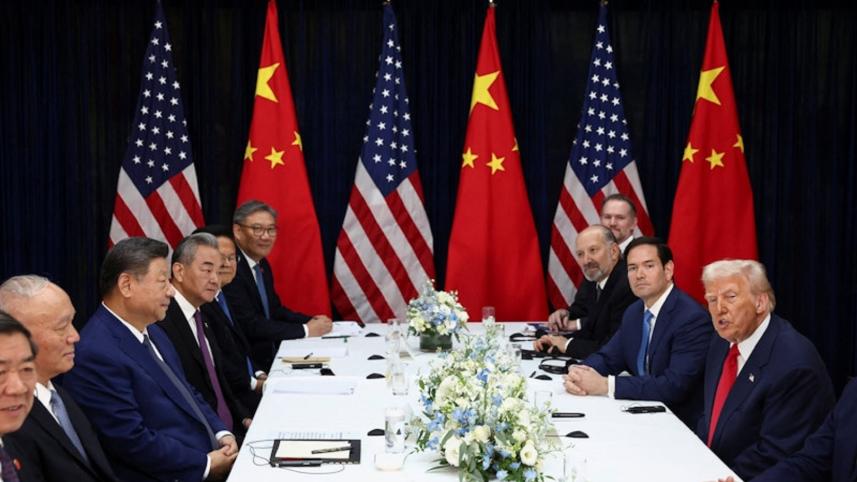 trump-xi_meeting_in_korea.jpg