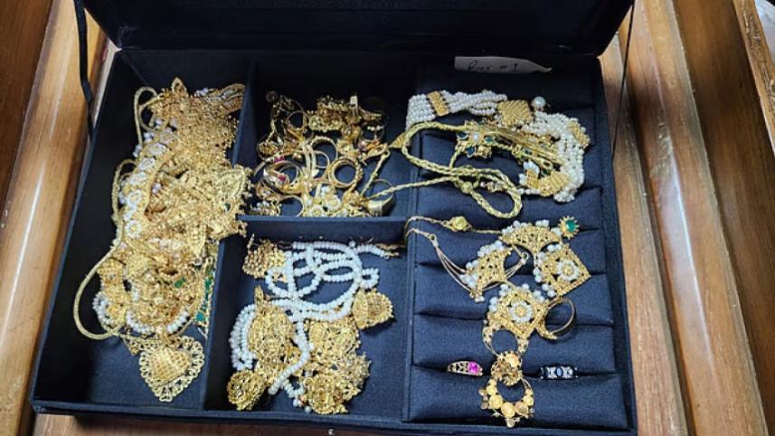 হাসিনার স্বর্ণ.jpeg